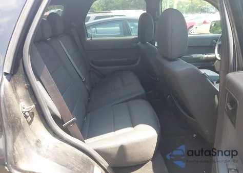 2011 Ford Escape Xlt from USA, damaged, VIN 1FMCU0DG0BKA37254